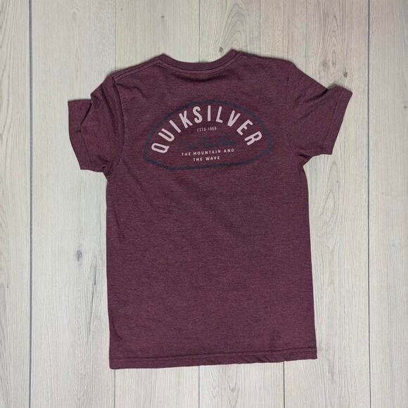 Quicksilver sz small maroon graphic t shirt - Picture 2 of 6